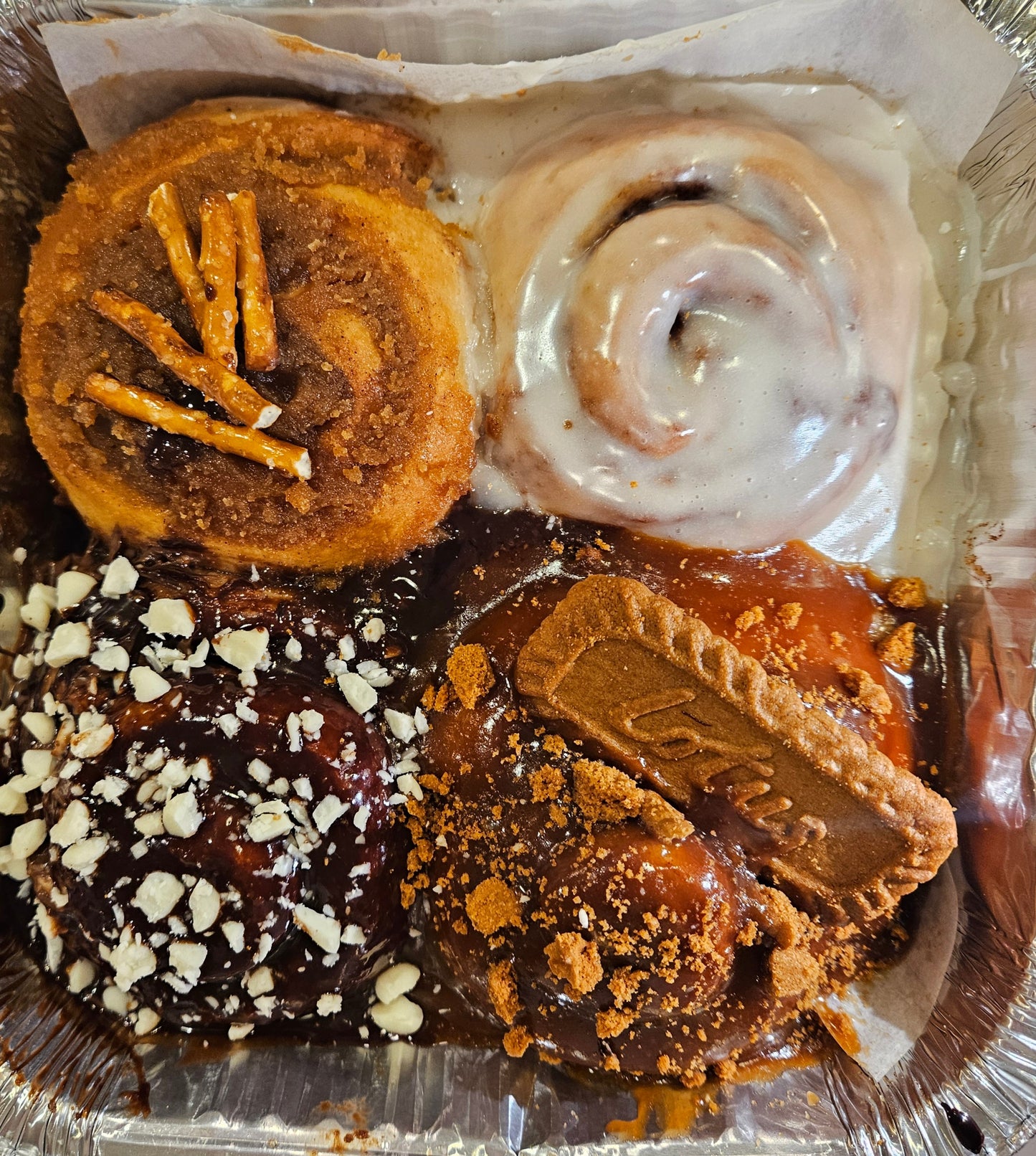 Large Cinnamon Rolls