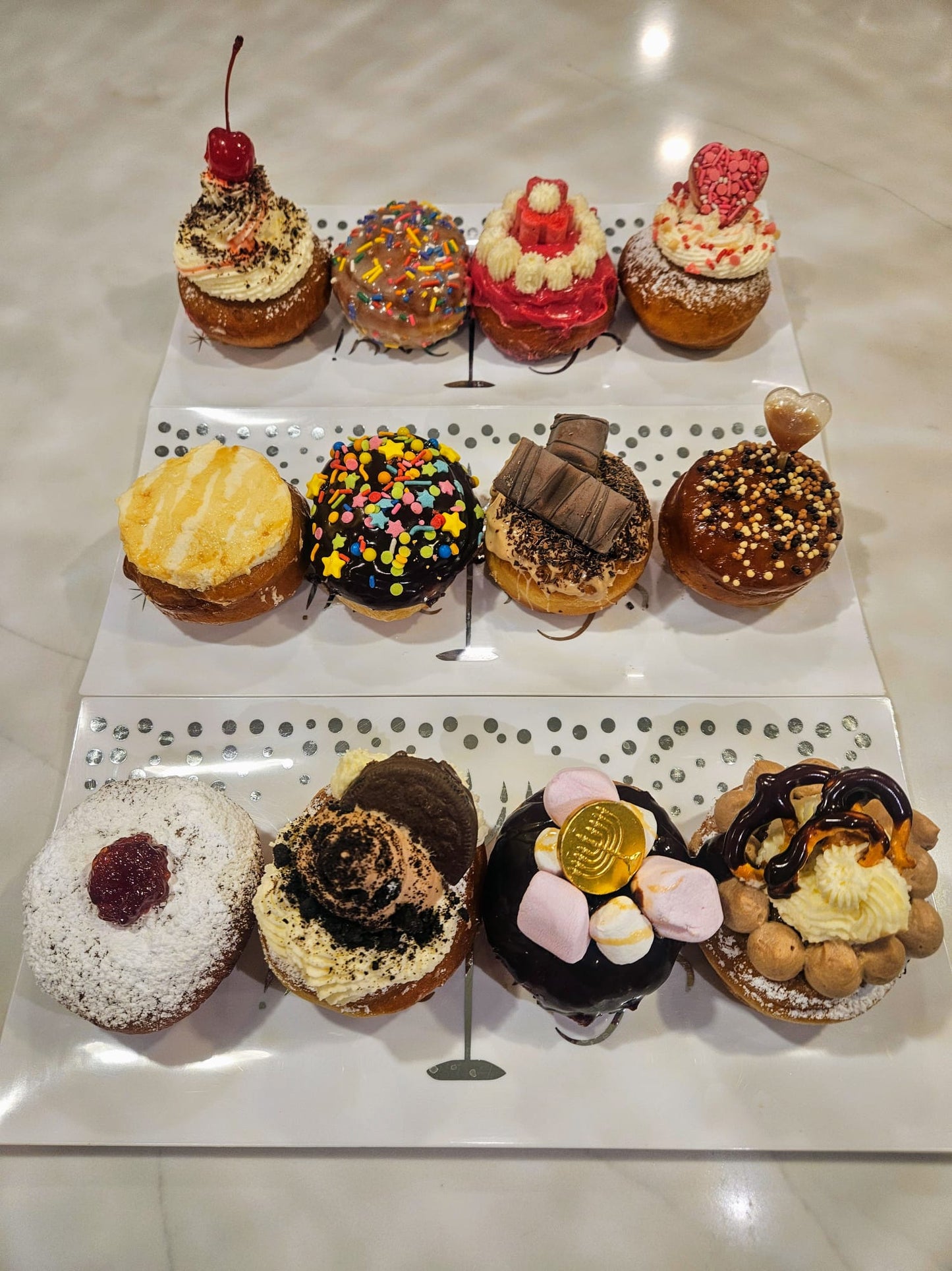 Sufganiyot (Jewish Doughnut)