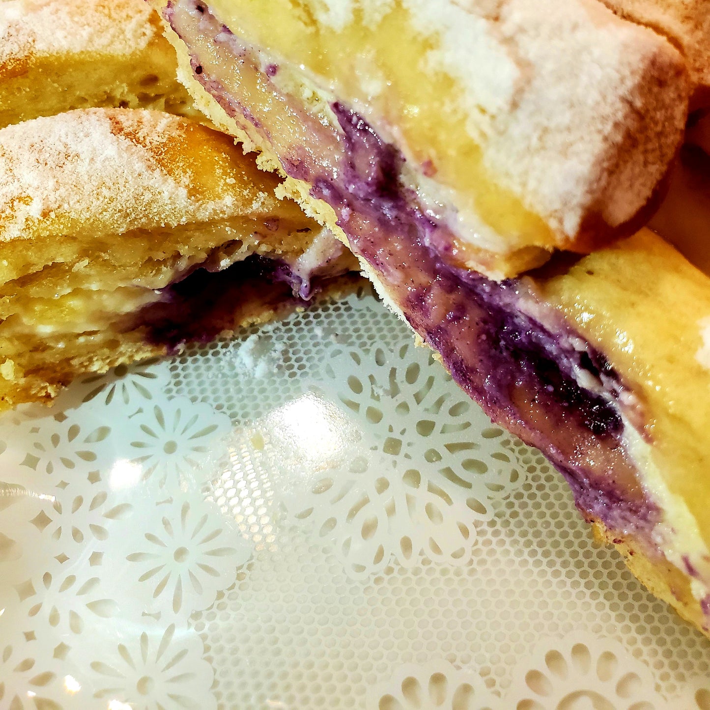 Gviniot (cheese pastry)